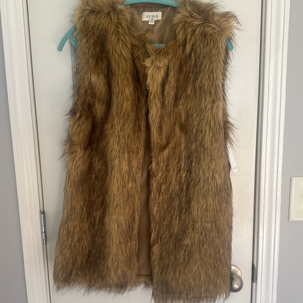 Aura Faux Fur Vest - Brown